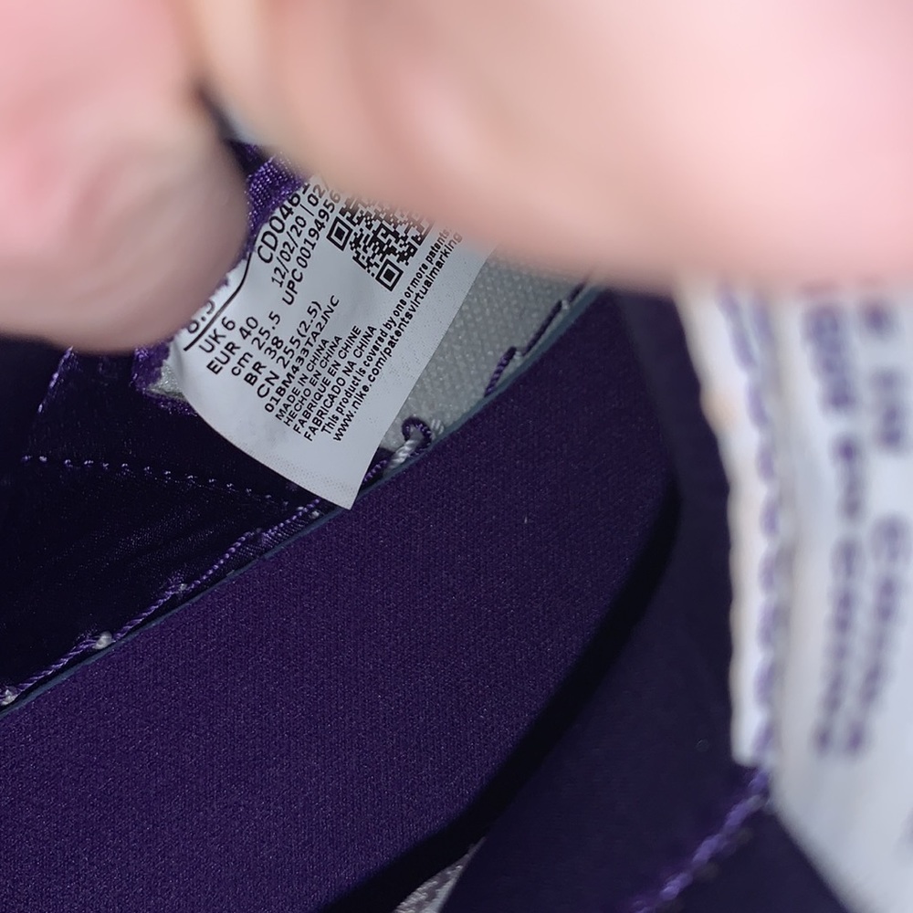 Nike women’s Jordan 1 high OG Court Purple - Picture 8 of 11